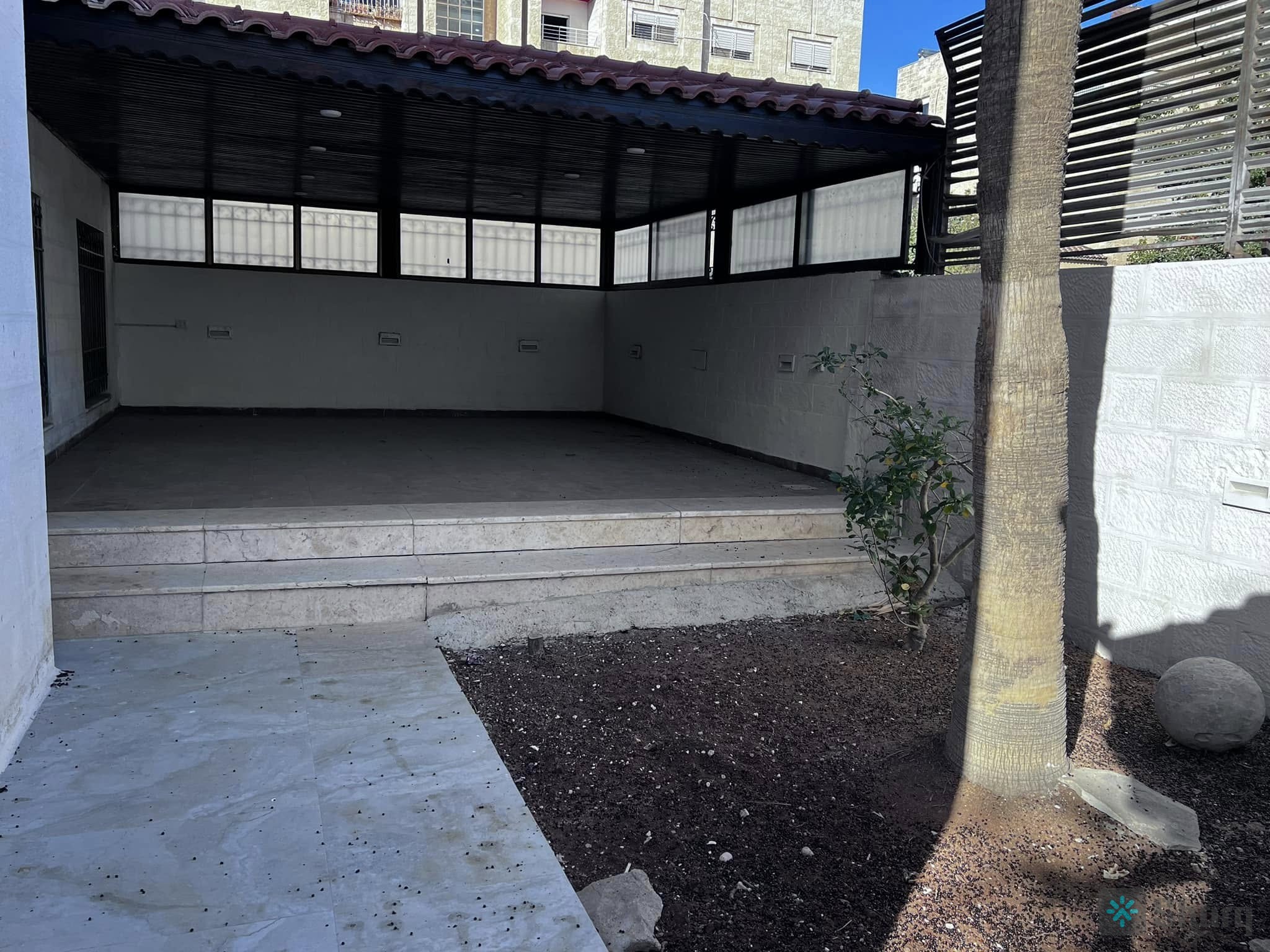 Media 13